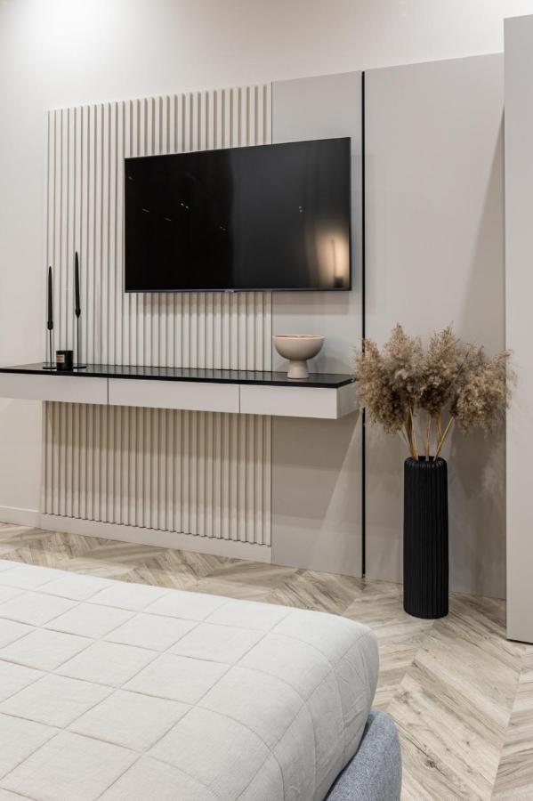 Apartment On Kulisha 28 Lviv Kültér fotó