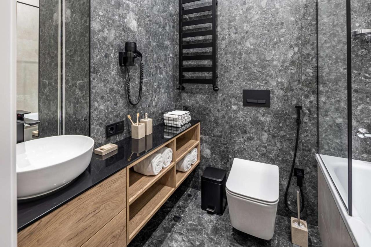 Apartment On Kulisha 28 Lviv Kültér fotó