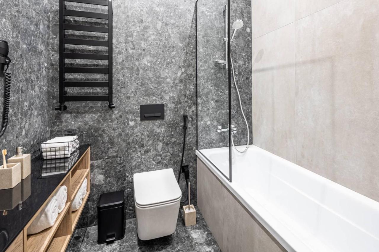 Apartment On Kulisha 28 Lviv Kültér fotó